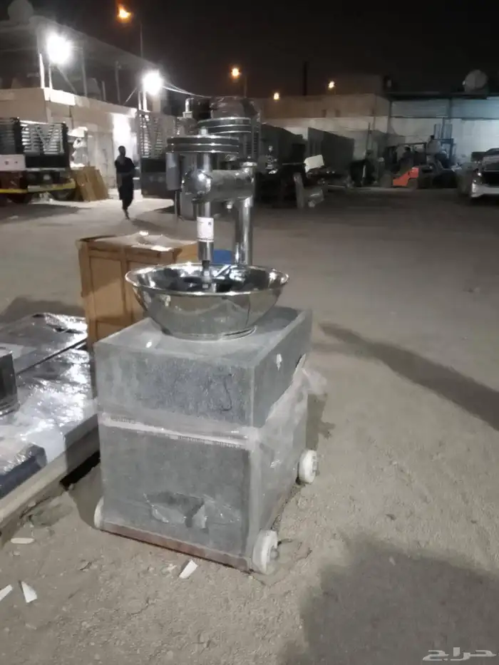 موجود معدات مطعم الفول والطعمية وحجر الفلافل عمولة نظيف 7