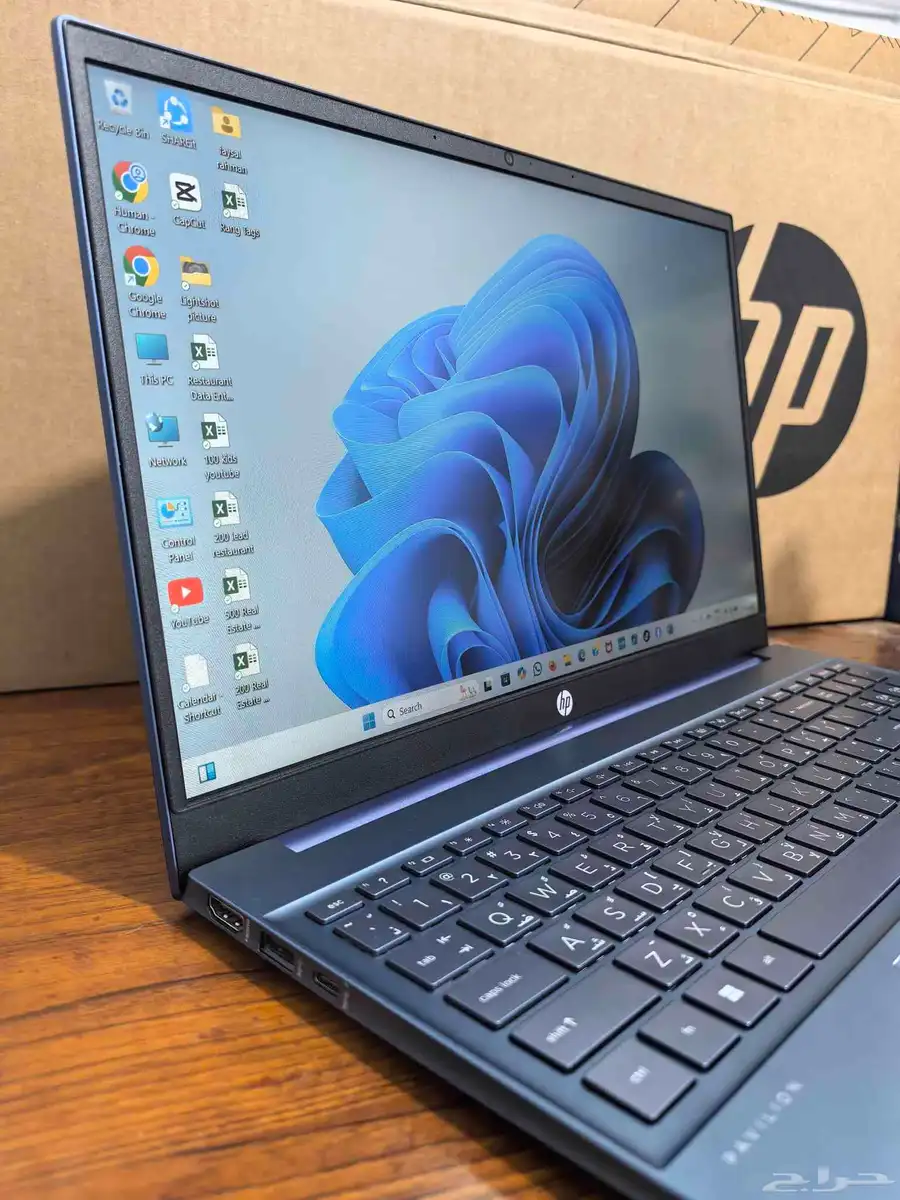 I want sell my Hp Pavilion Laptop   Me buy few days ago full 1