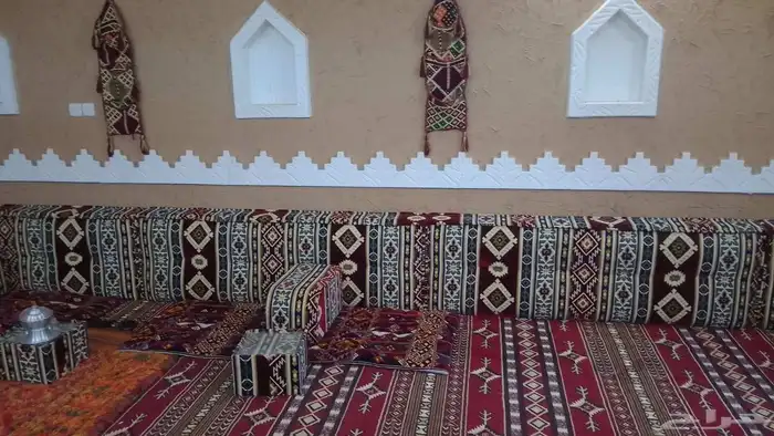 تنجيد وتفصيل  كنب مجالس  ستائر 3