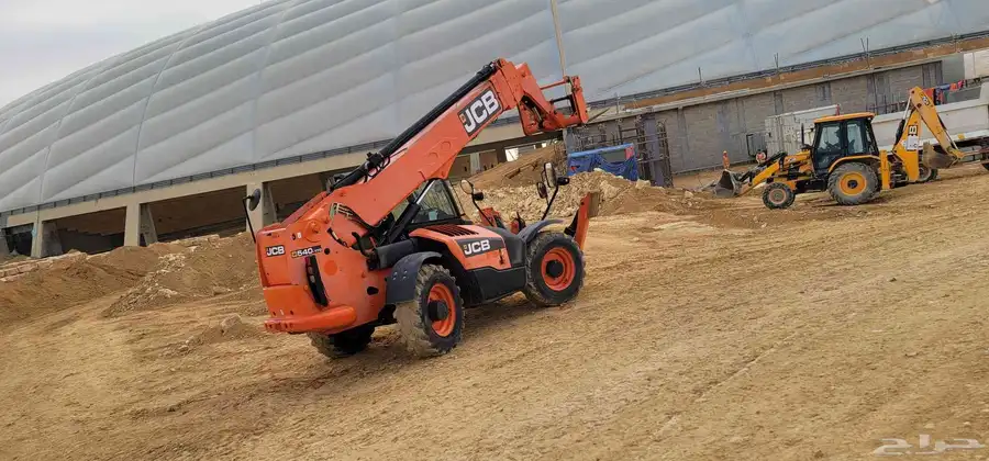 رافعات تلسكوبيه Jcbبوم لودر تلي هندر للايجار سفتي 17متر 0