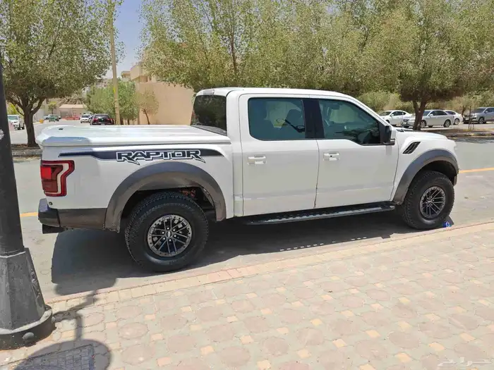 فورد رابتر 4