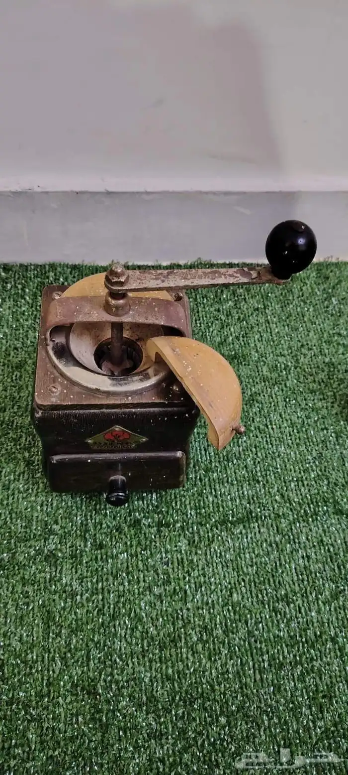 مطحنه قهوه وبهارات تراثيه صناعة اوروبيه 6