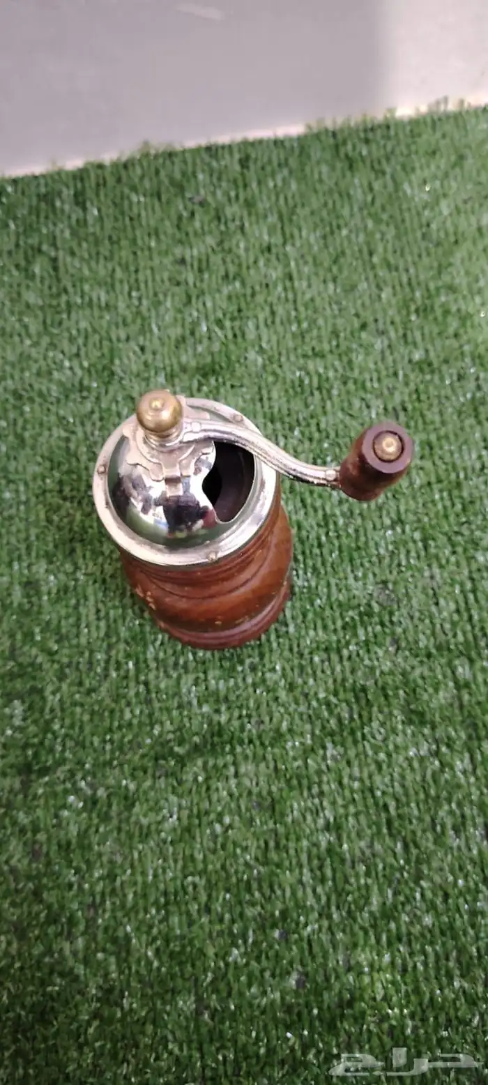 مطحنه قهوه وبهارات تراثيه صناعة اوروبيه 16