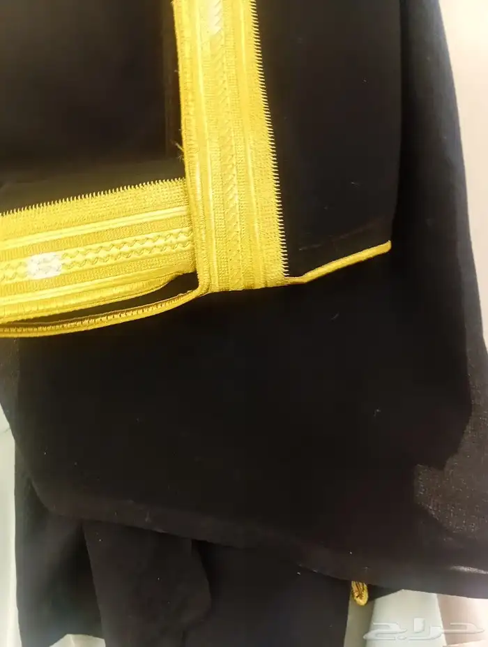 بشت للبيع مشلح للبيع بشت استخدام مرة وحدة لبسته وقت الزواج 4