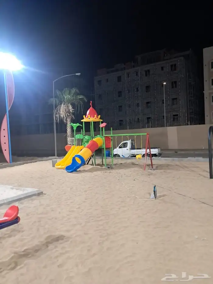 مراجيح وزحاليق نطاطات ترمبولين ارضيات ربر او اسفنجية 1