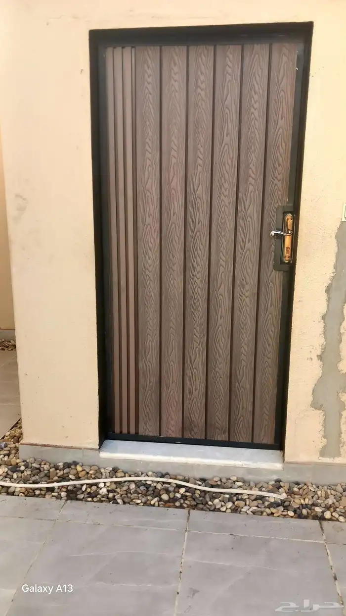تركيب بديل الخشب للابواب الخارجيه 6