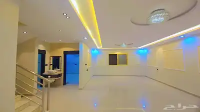 فلة للبيع في طويق 8