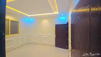 فلة للبيع في طويق 7
