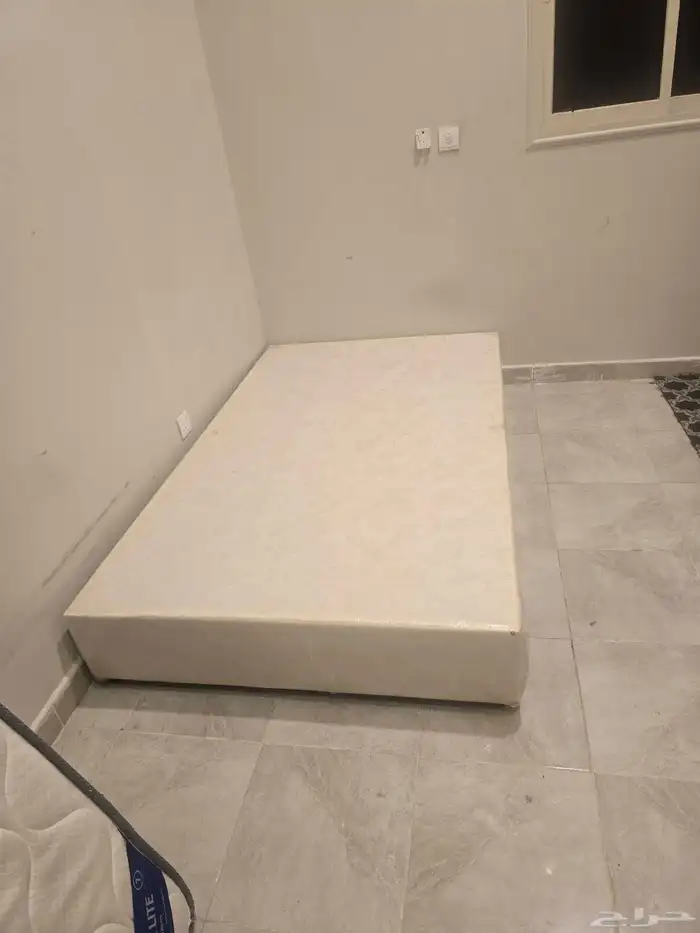 سرير ومرتبه للبيع 4