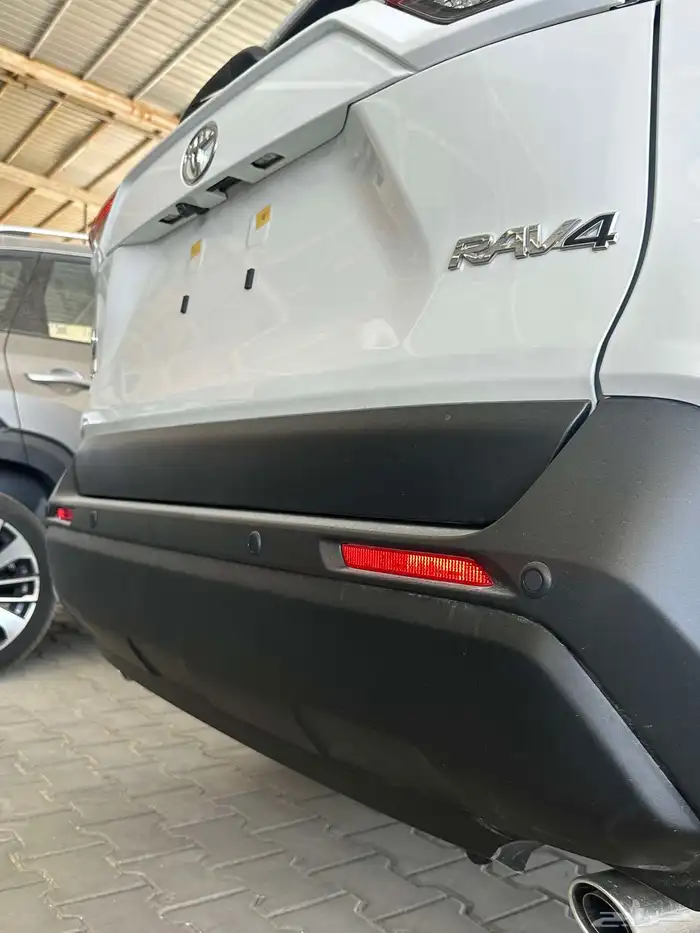 تويوتا راف فور ستاندر بدون دبل 2025 - toyota rav4 standard 4