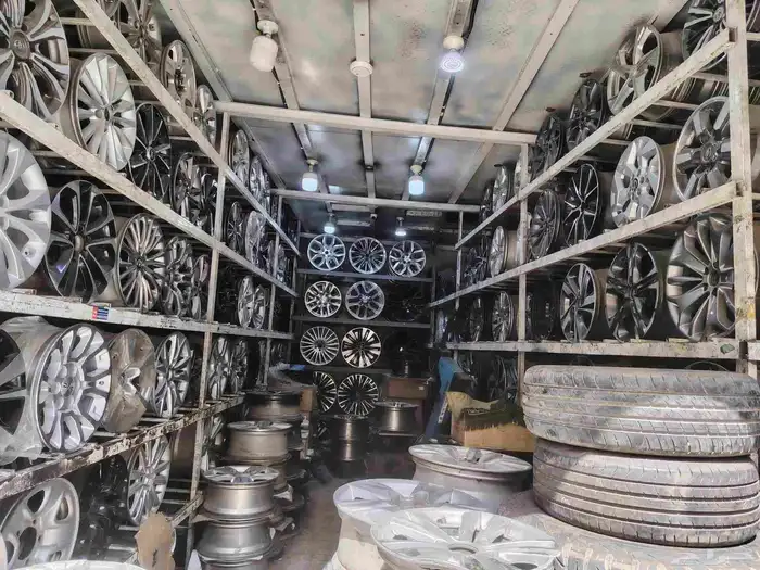 يتوفر لدينا انواع الجنوط الوكالات اصلي وكاله 1