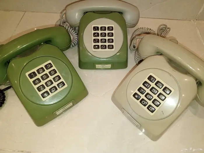 3 هواتف تراثية من الثمانينات 0