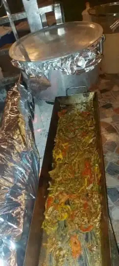 عثماني  عند الطلب يتم تقديم   رز بشاور بالزبيب و المكسرات 2