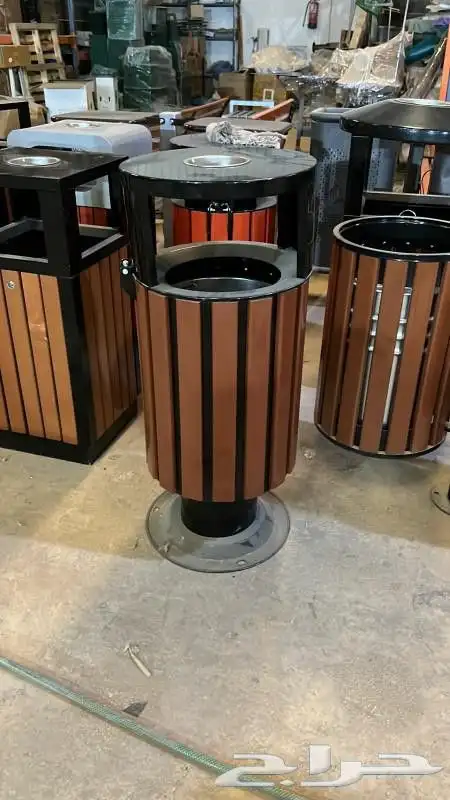 سلة المهملات المعدنية للاستخدام الخارجي سلة المهملات 9