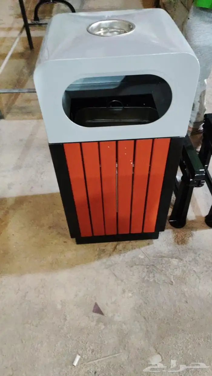 كرسي حديقة سلة زبالة طاولة كرسي حديد انتظار 11