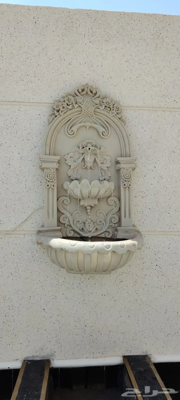 نوافير وشلالات للبيع داخل معرض عالم رست للديكور 0