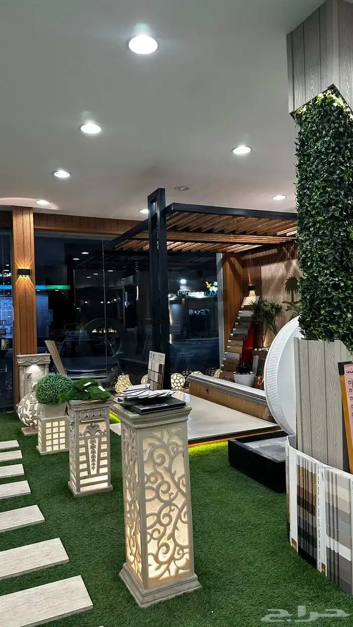 نوافير وشلالات للبيع داخل معرض عالم رست للديكور 5