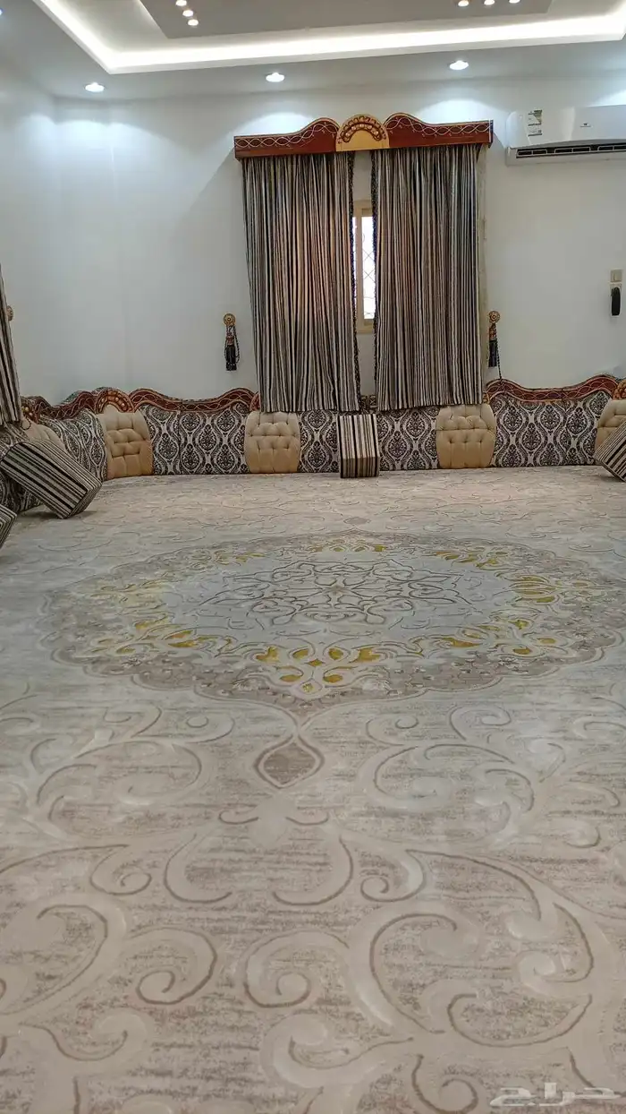 شركة تنظيف منازل فلل شقق خزانات مجلس سجاد موكيت 0