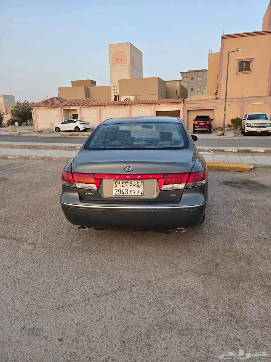 هيونداي أزيرا 2008 4