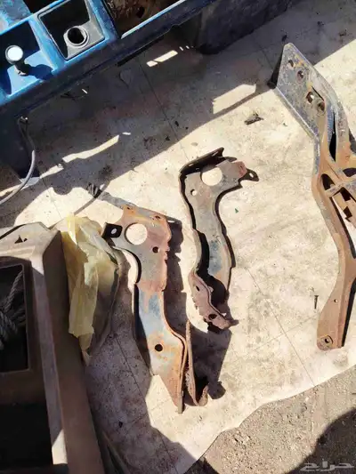 قطع داتسون مديل 85 غماره مرتبه وطبلون وقزازه خلفيه وجلدهامام 0