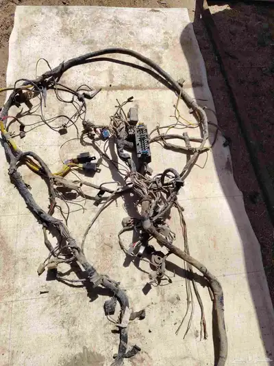 قطع داتسون مديل 85 غماره مرتبه وطبلون وقزازه خلفيه وجلدهامام 11