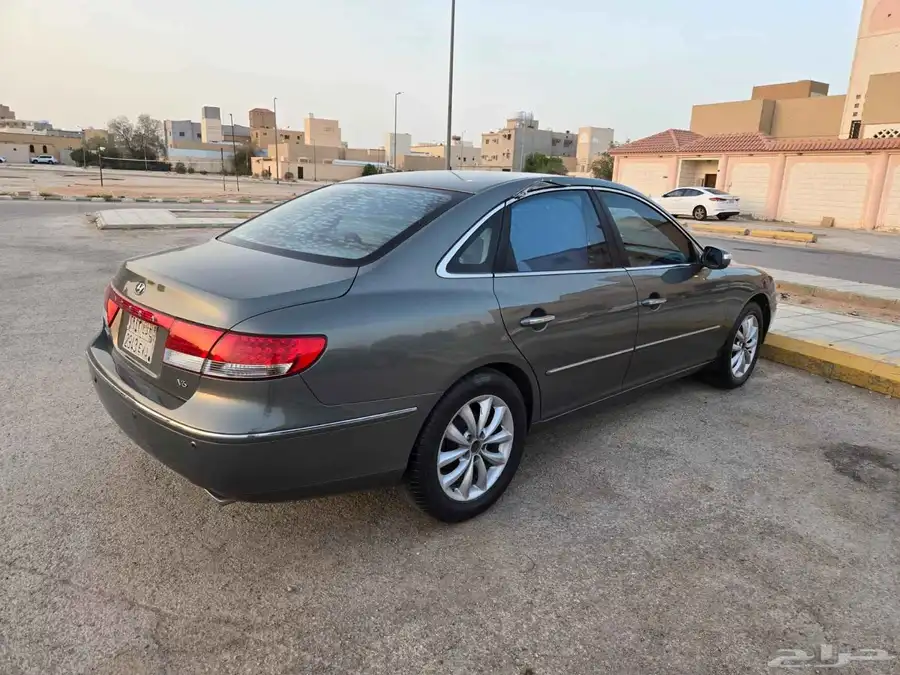 هيونداي أزيرا 2008 2