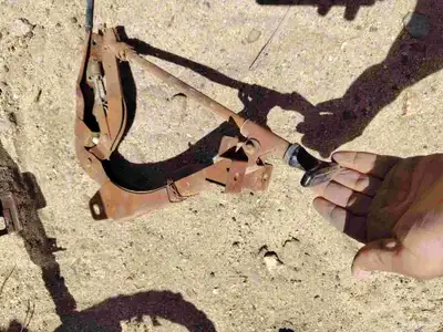 قطع داتسون مديل 85 غماره مرتبه وطبلون وقزازه خلفيه وجلدهامام 25