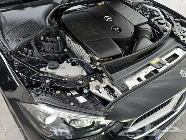 مرسيدس بنز C300 2024 3