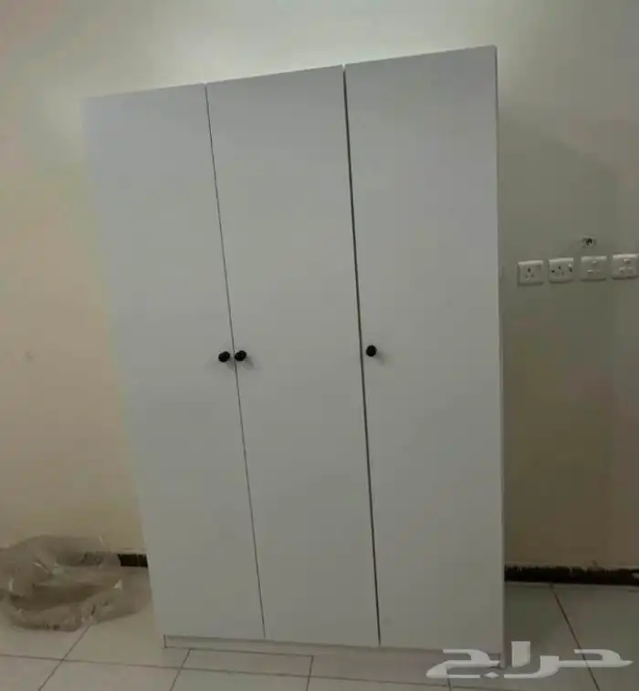 أسرة ومراتب ودولاب وتسريحات وأثاث غرفة نوم كامل 3
