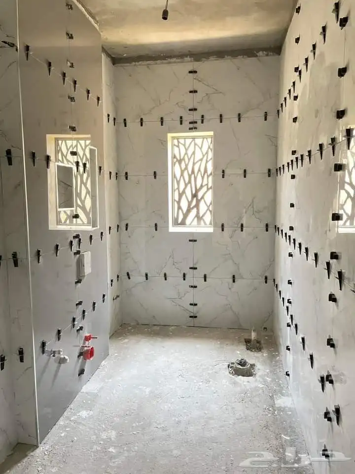 مبلط سيراميك وبورسلان مصري في ابو عريش جيزان العارضه احد الم 21