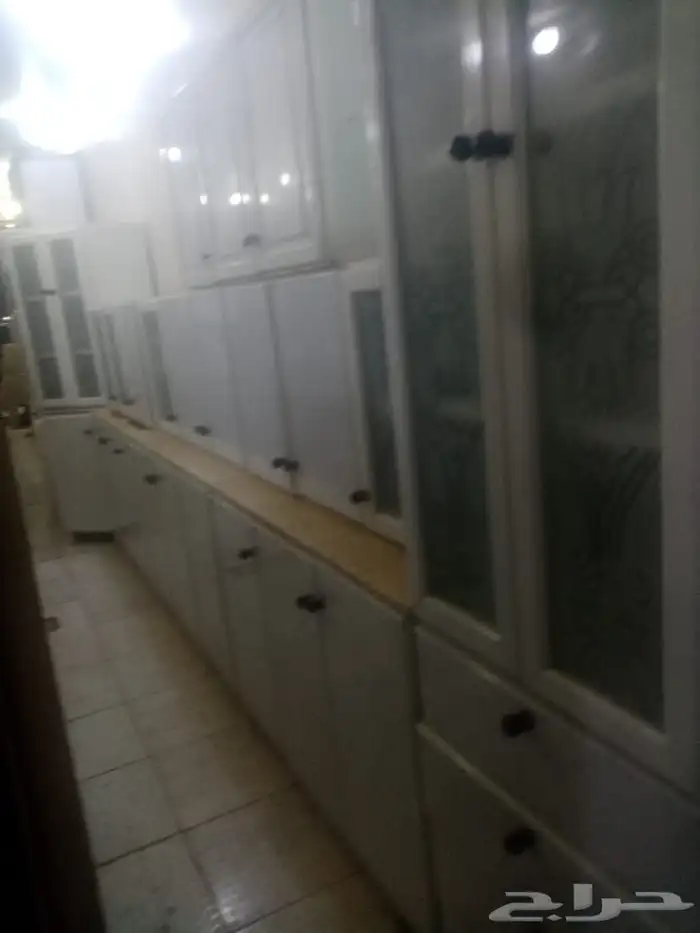 يوجد لدينا مطابخ جديده ومستعمل حسب الطلب بأقل الأسعار للتواص 1