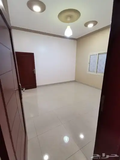 شقة حي النور 6