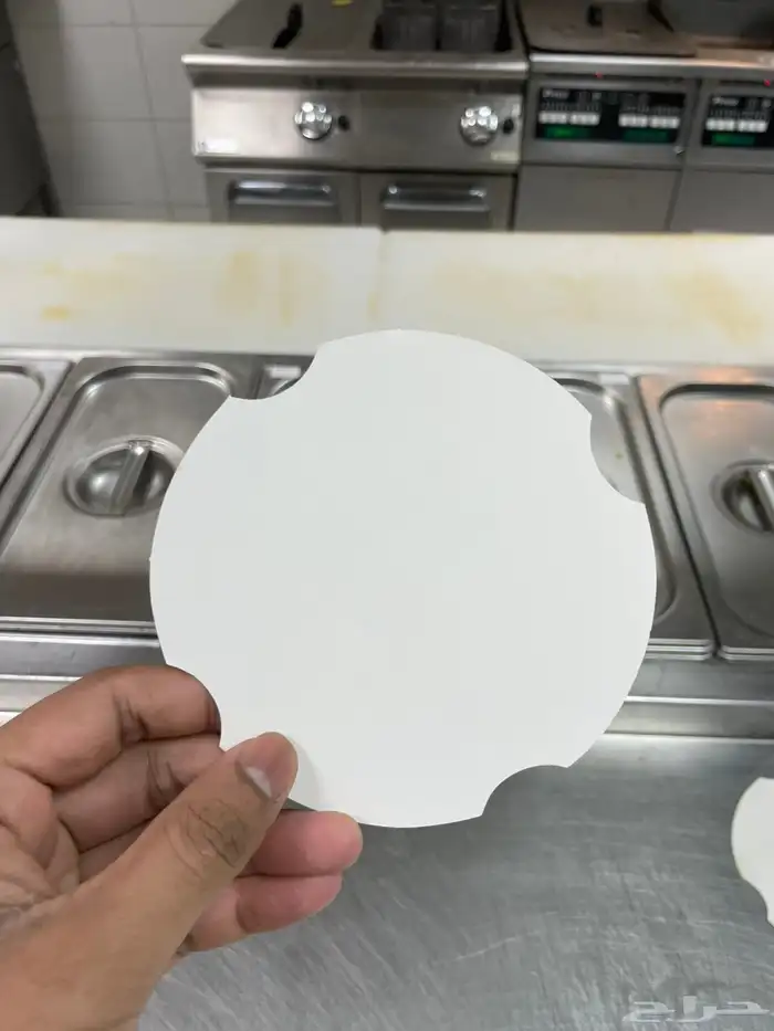 علب برغر وبوكسات كرتونيه وستكرات وورق زبدة وصاندويش مختلف ال 3