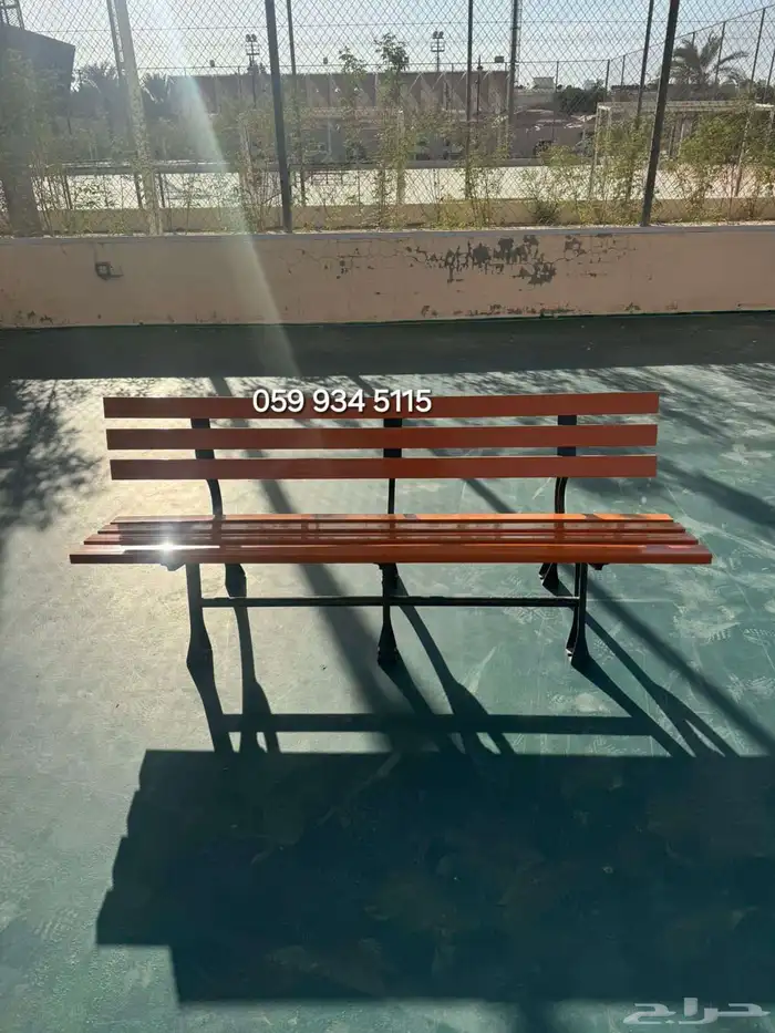 كرسي حديقة خشبي للحدائق والساحات والأماكن العامة 25