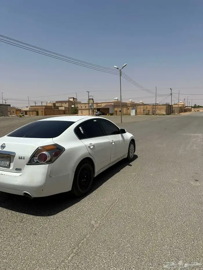 نيسان التيما 2010 1