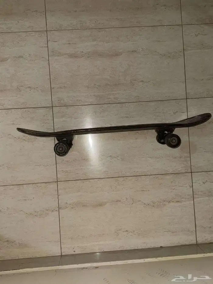 سكيت بس الخشب شوي رايح منه 3