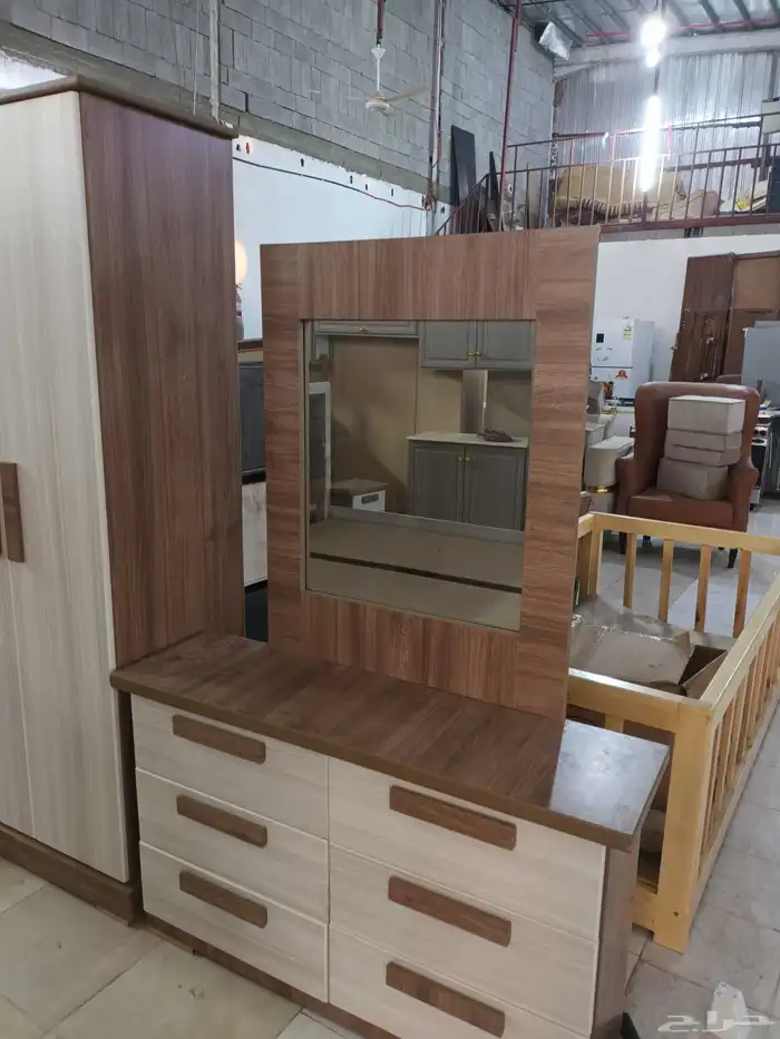 غرفة نوم جشبه جديد مع مطبخ سبعه متر صاج 0
