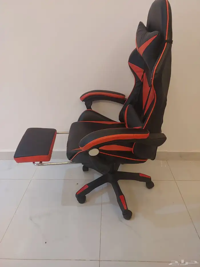 كراسي العاب قيمنق بحاله جيده 1
