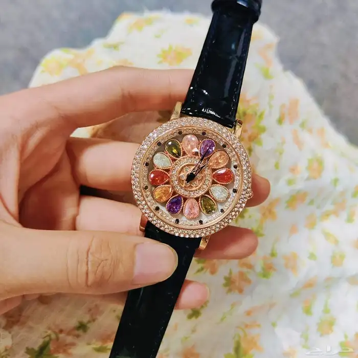 ساعة حريمي بمينا دوار حزام جلد مع بوكس هدية 4