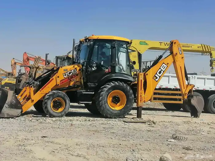 جي سي بي موديل 2018 سفتي كامل سائق هندي خبره 12سنه 0