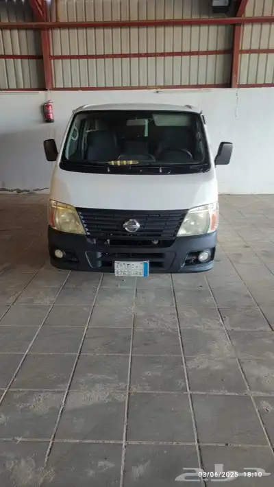 البيع باص نيسان 2008. 2