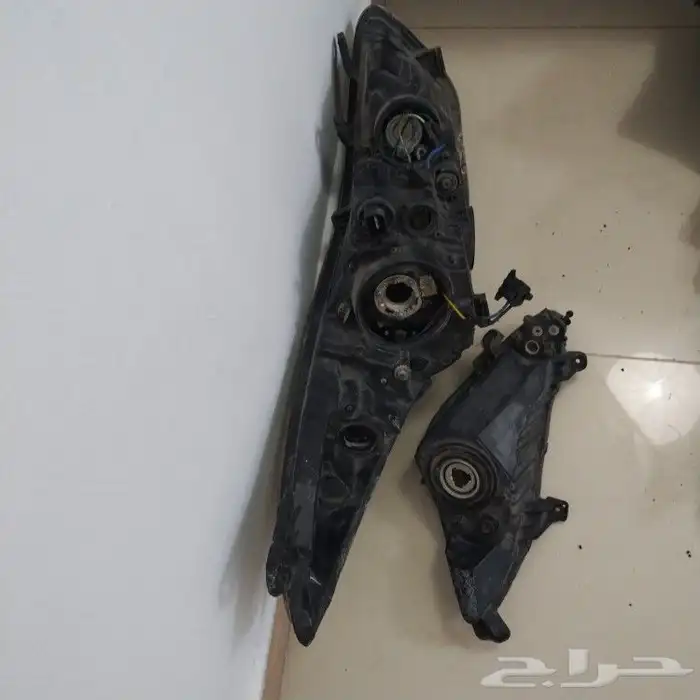 شمعات هيونداي وكامري وكاسيت كورلا 12