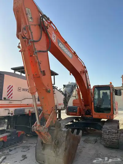 ميكانيكي معدات ثقيلة سفري. معلم ذو خبره عاليه بالهدرليك 4