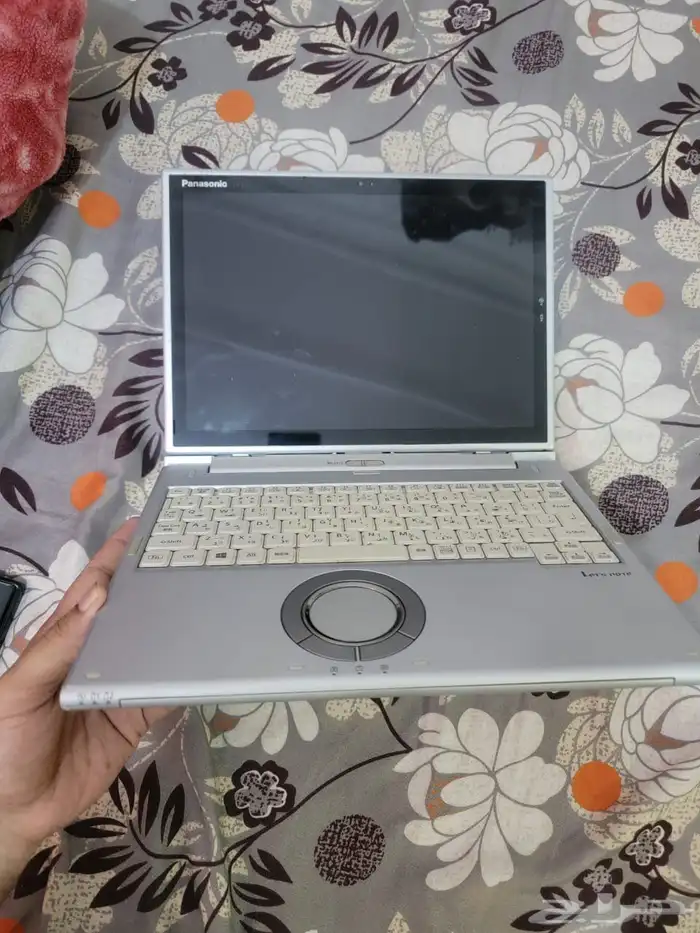 جهاز لابتوب بنسونيك شاشه لمس قابله للفصل 0