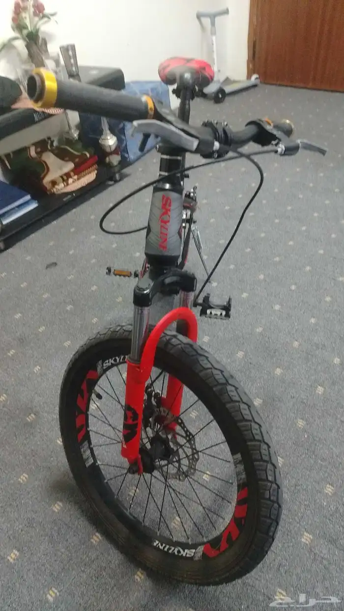 سيكل رياضي نضيف مستعمل شهر السعر. 250 0