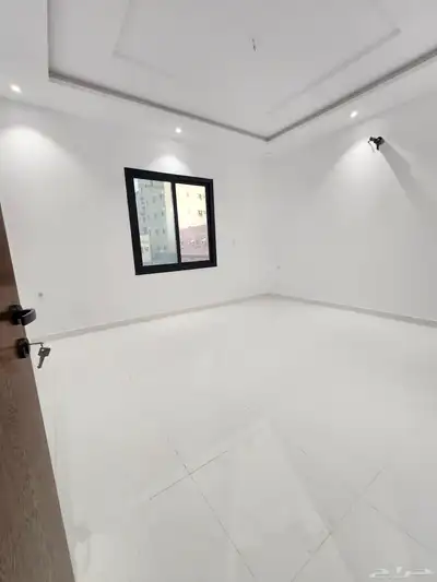 شقة للايجار مكونه من 4 غرف جديده ابحر الياقوت 3