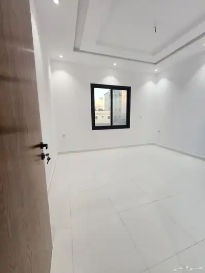 شقة للايجار مكونه من 4 غرف جديده ابحر الياقوت 0
