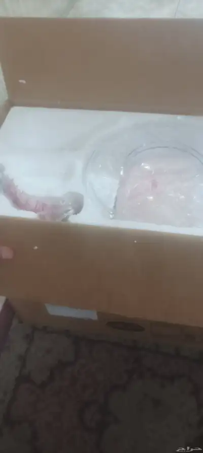 أغراض منزليه جديده عجان وكاتيل ومكواه بخار ومضرب يدوى 1