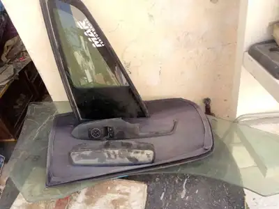 قطع موستنج 2015 مثلث يسار قزاز باب السواق المرايه الوسط 0