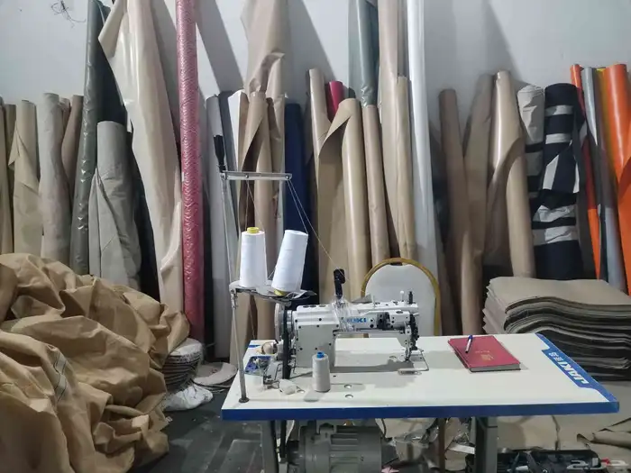رول PVC كوري وصيني 3